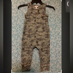 Cat & Jack Camo-vibe Onesie, Size: 3T